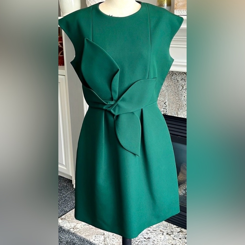Ted Baker Green Polly bow front dress. Size 8
